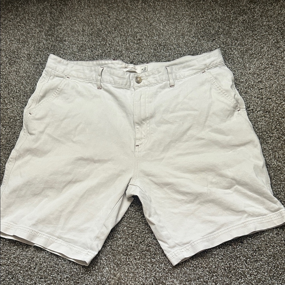 Weatherproof Men's Cream Flat Front Shorts